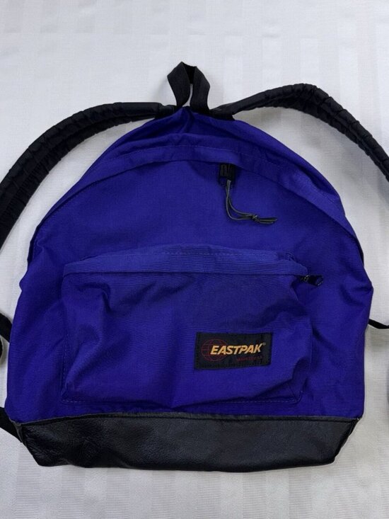 Vintage Eastpak 1990\'s USA Made Electric Purple 1990s Retro Rare Backpack main image 4